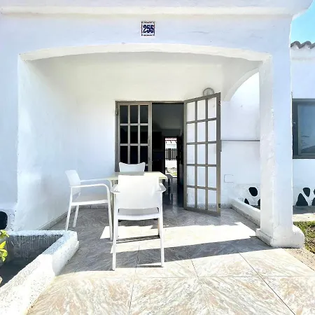 Bungalow De 1 Dormitorio Con Wifi Y Piscina En Playa Del Ingles * Playa del Ingles (Gran Canaria)