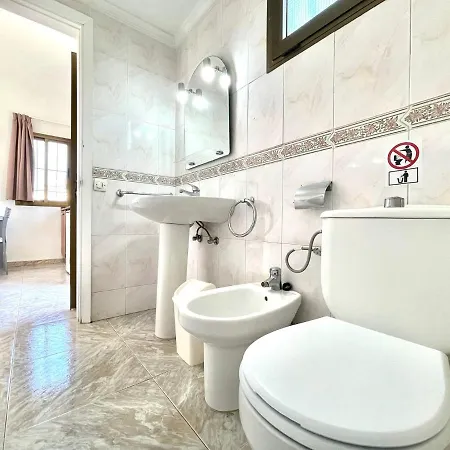 Bungalow De 1 Dormitorio Con Wifi Y Piscina En Playa Del Ingles *