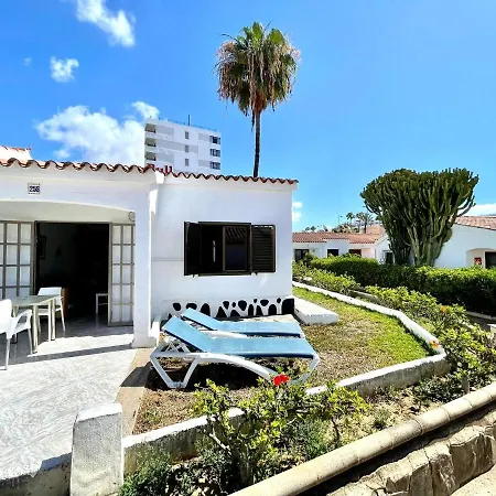 Bungalow De 1 Dormitorio Con Wifi Y Piscina En Playa Del Ingles Playa del Ingles (Gran Canaria)